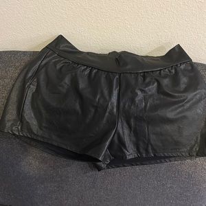 Commando High Waist Black Leather Shorts